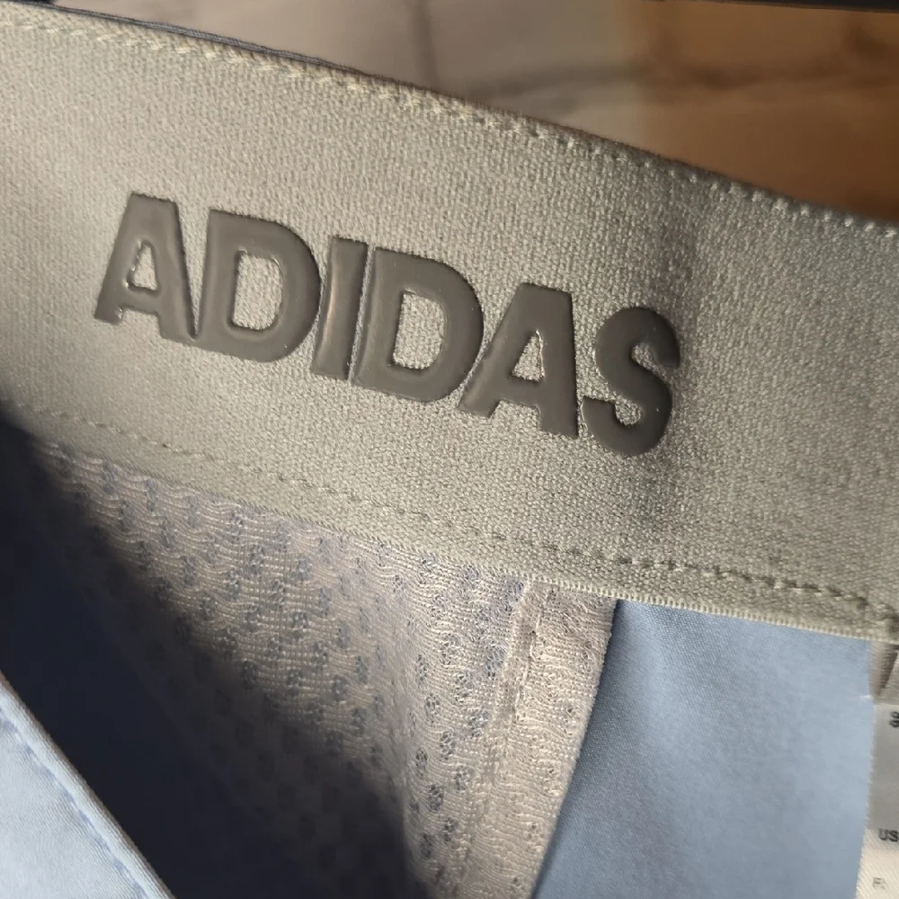 Adidas Men's Light Blue Flat Front Shorts, Sz 36